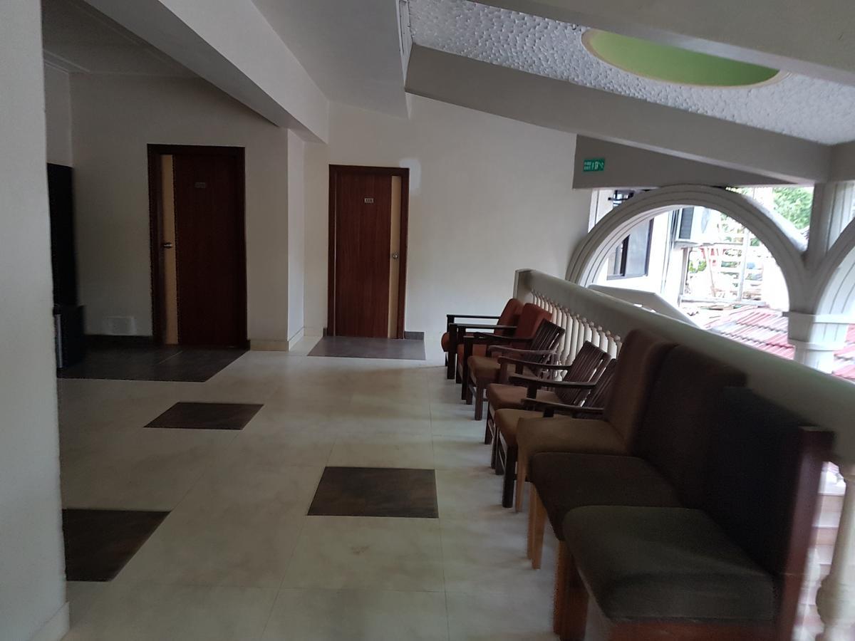 Hotel Savera Palace Mount Abu Esterno foto